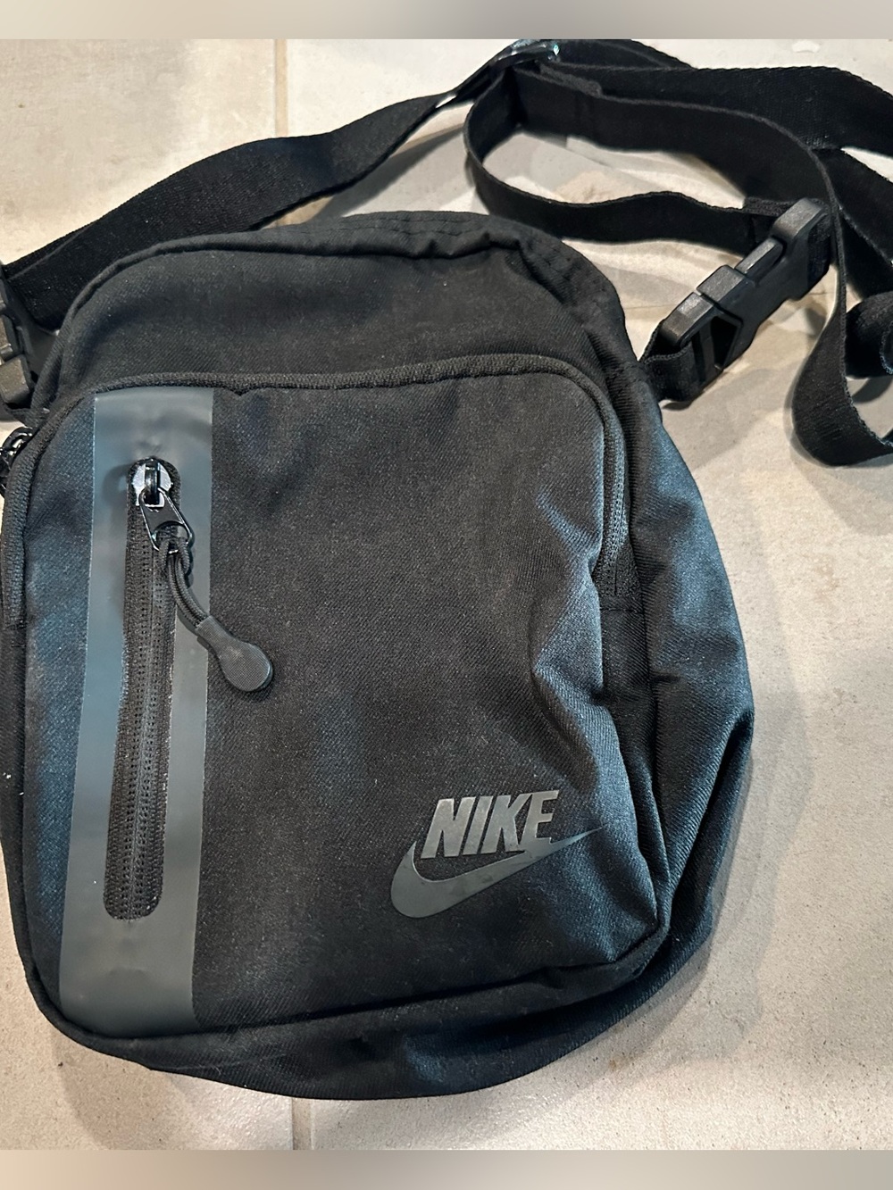 Nike Sportswear Tech Elemental Crossbody Shoulder Bag MSRP $38